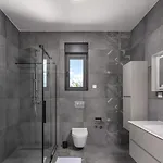 New! Luxury Valmera - 50 M2 Heated Pool Juršići