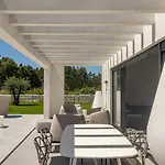 New! Luxury Valmera - 50 M2 Heated Pool *