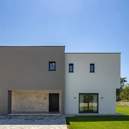 New! Luxury Valmera - 50 M2 Heated Pool Villa Juršići