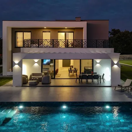 Villa New! Luxury Valmera - 50 M2 Heated Pool *